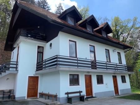 Lovska koča pri gradu Podsreda